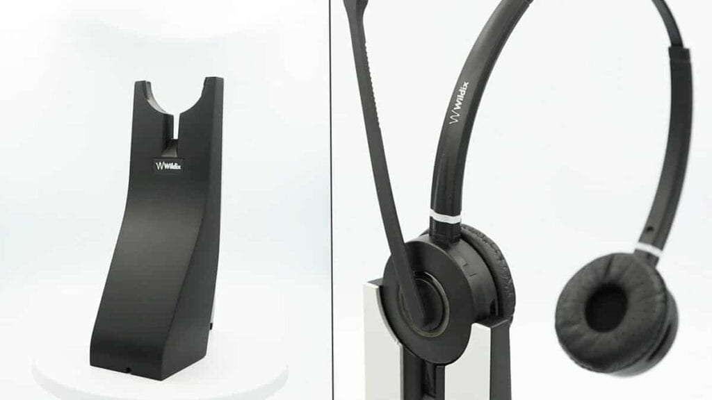 Wireless headset charging station for seamless device power management.